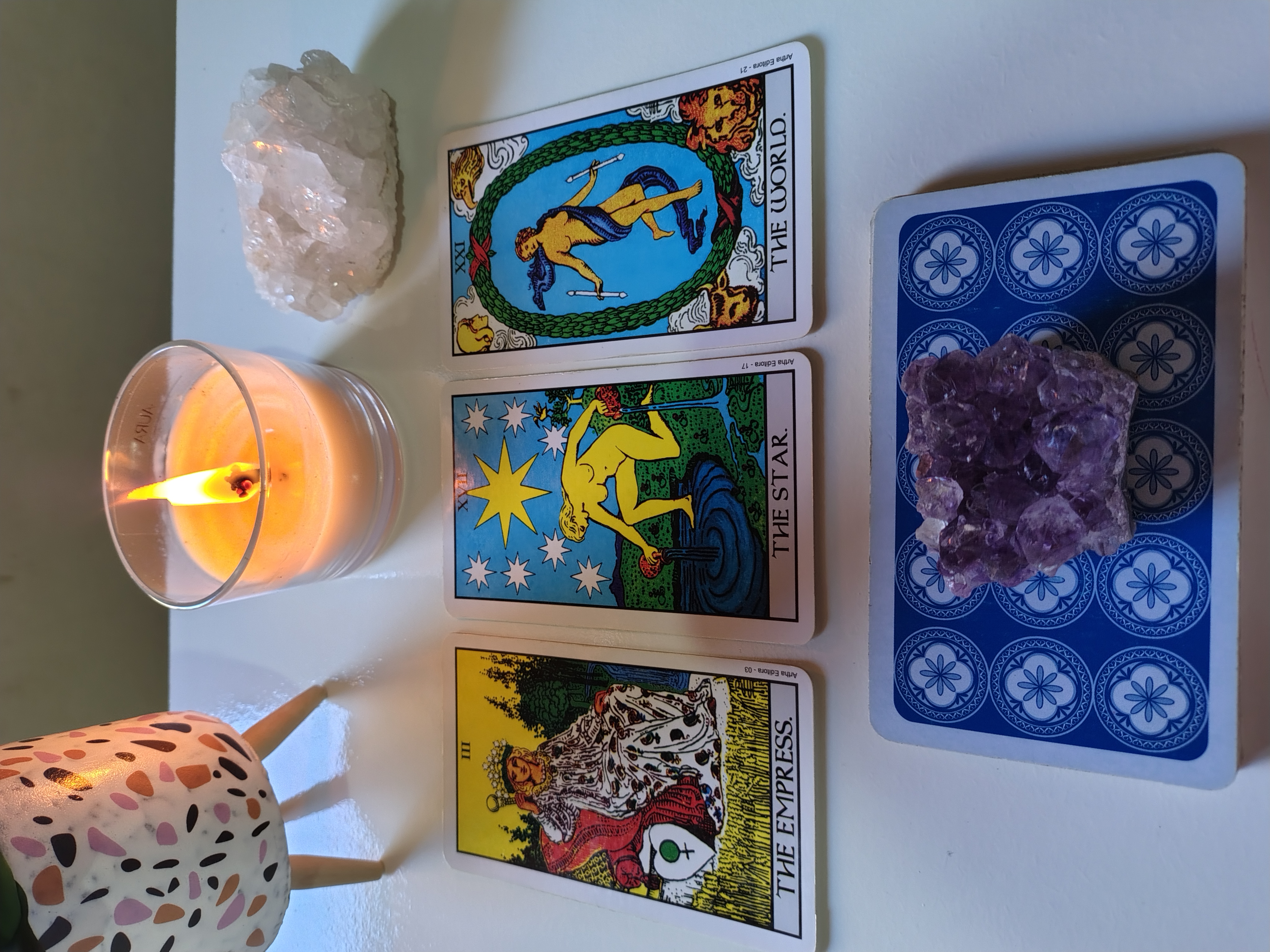 Consulta com os Oráculos — Leitura de Cartas